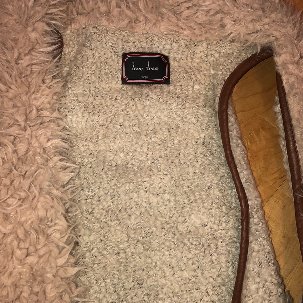Fur Vest - Picture 3 of 5